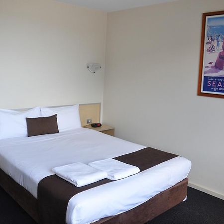 City Park Hotel Мельбурн Экстерьер фото