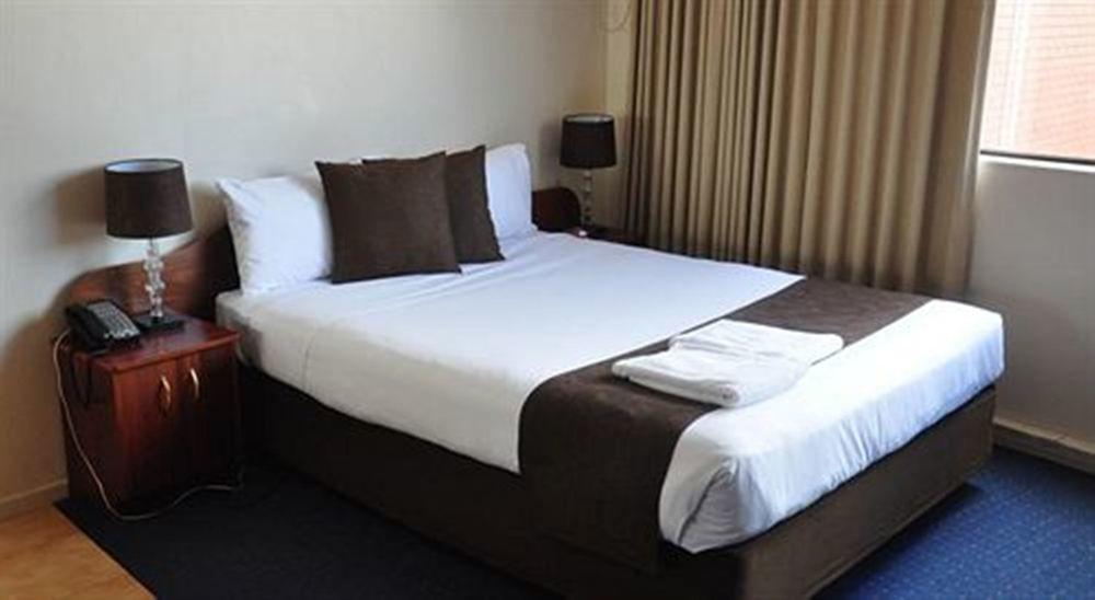 City Park Hotel Мельбурн Экстерьер фото