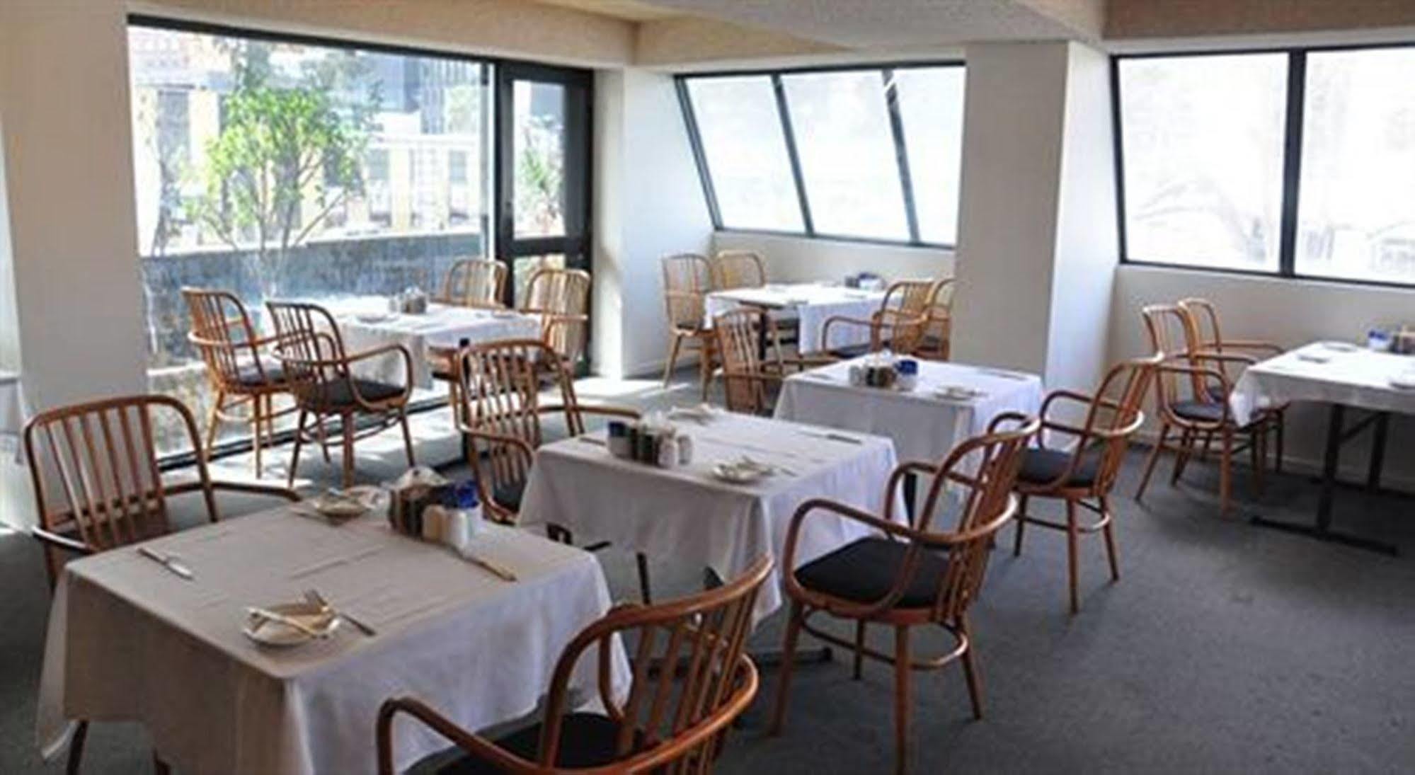 City Park Hotel Мельбурн Экстерьер фото