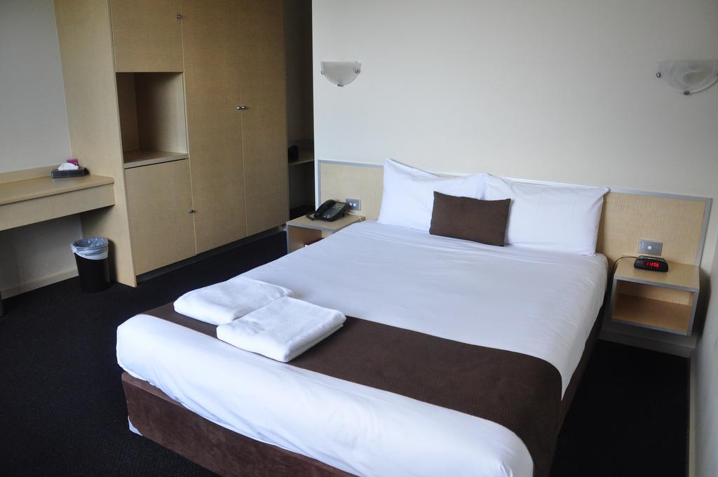 City Park Hotel Мельбурн Экстерьер фото